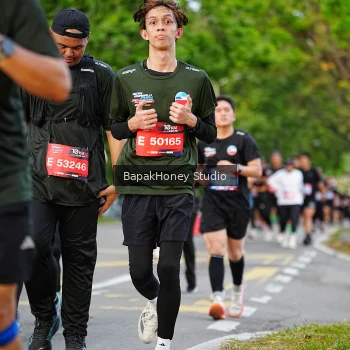 Runner Photo 4085457