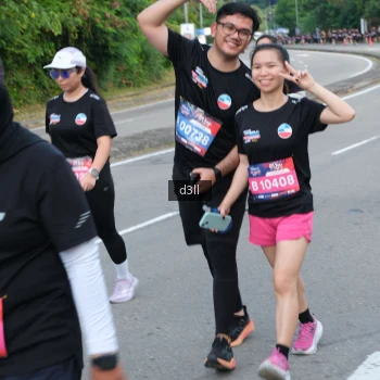 Runner Photo 4085618