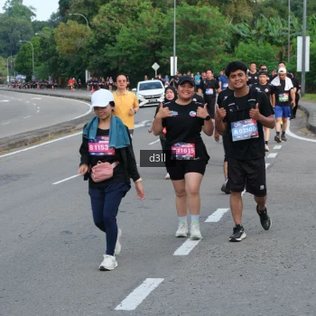 Runner Photo 4085687
