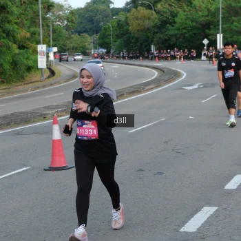 Runner Photo 4085800