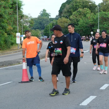 Runner Photo 4085913