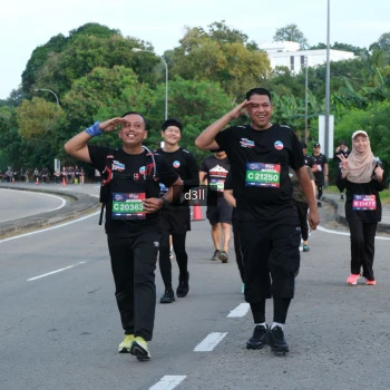 Runner Photo 4086045