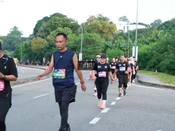 Runner Photo 4086068