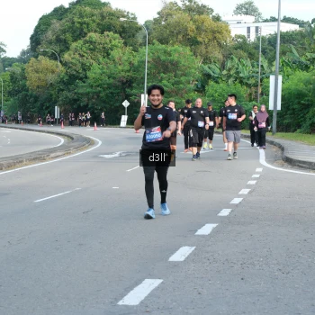 Runner Photo 4086165