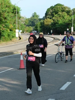 Runner Photo 4086425