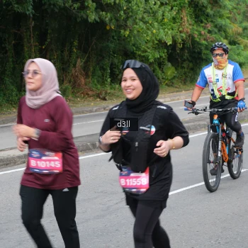 Runner Photo 4087000