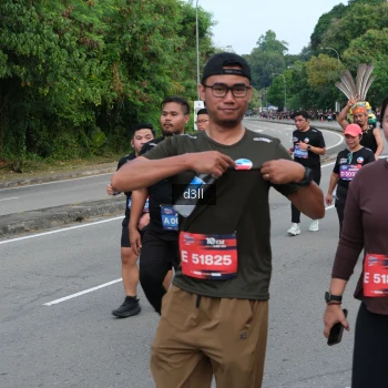 Runner Photo 4087236