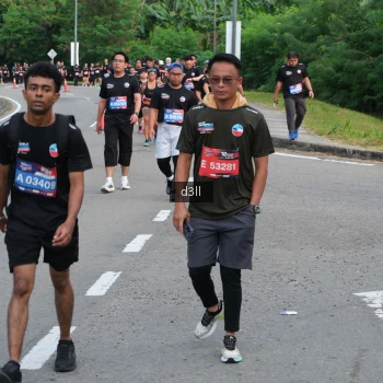 Runner Photo 4087415