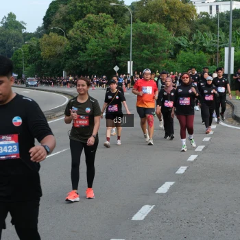 Runner Photo 4087495