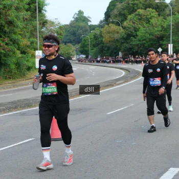 Runner Photo 4087572