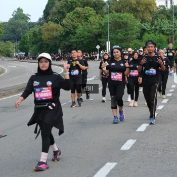 Runner Photo 4087575