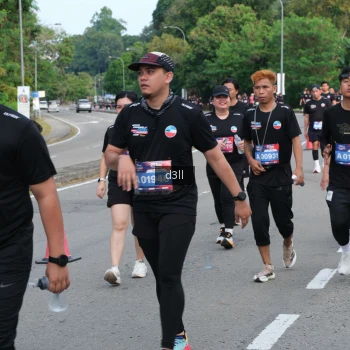 Runner Photo 4087606