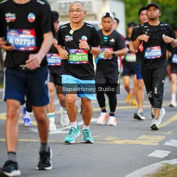 Runner Photo 4090176