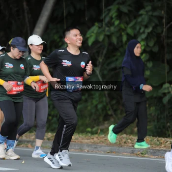 Runner Photo 4090425