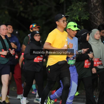 Runner Photo 4090526