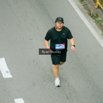 Runner Photo 4090695