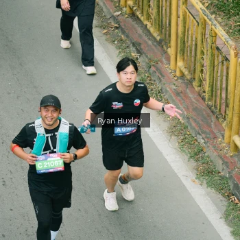 Runner Photo 4090868