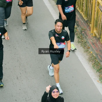 Runner Photo 4090910