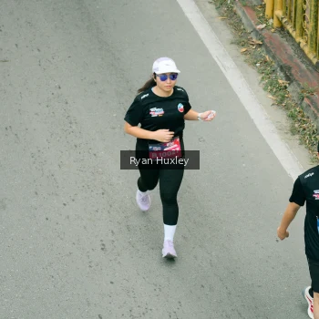 Runner Photo 4090988