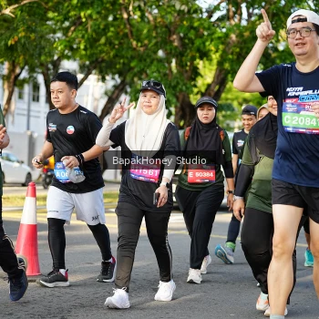 Runner Photo 4091100