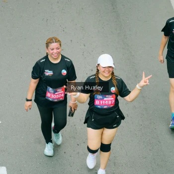Runner Photo 4091348