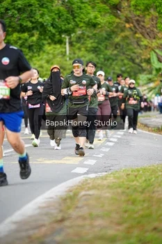 Runner Photo 4091459