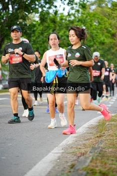 Runner Photo 4091505