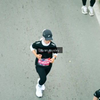 Runner Photo 4091596