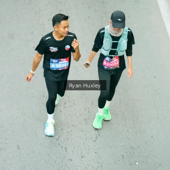 Runner Photo 4091610