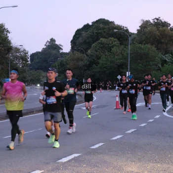 Runner Photo 4091668