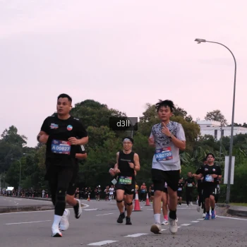 Runner Photo 4091705