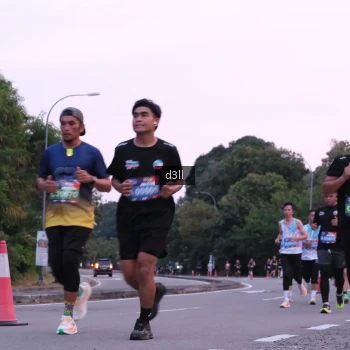 Runner Photo 4091736
