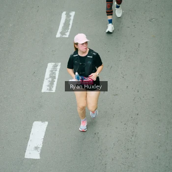 Runner Photo 4091878