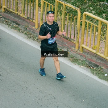 Runner Photo 4092025