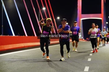 Runner Photo 4092085