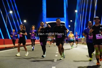 Runner Photo 4092116