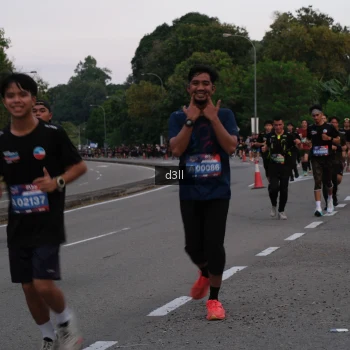 Runner Photo 4092455