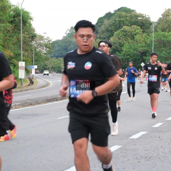 Runner Photo 4092475
