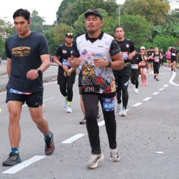 Runner Photo 4092509