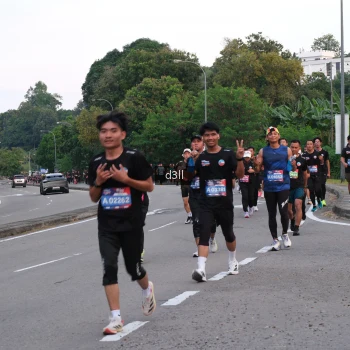 Runner Photo 4092512