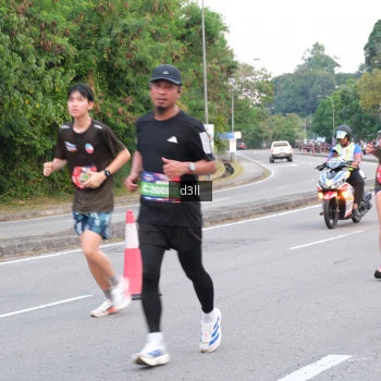 Runner Photo 4092535