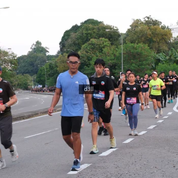 Runner Photo 4092584