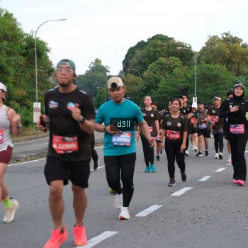 Runner Photo 4093013