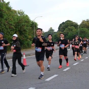 Runner Photo 4093112