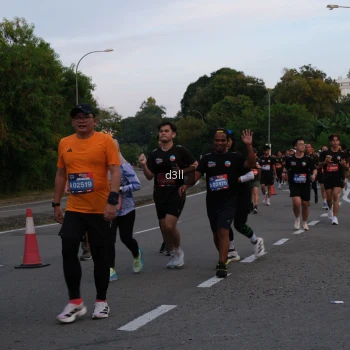 Runner Photo 4093157