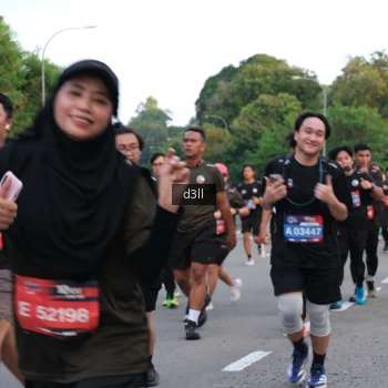 Runner Photo 4093195