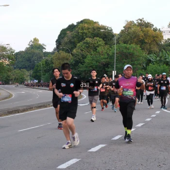 Runner Photo 4093206
