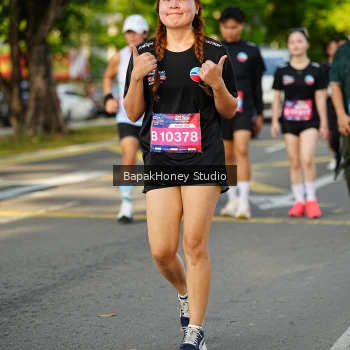 Runner Photo 4093316