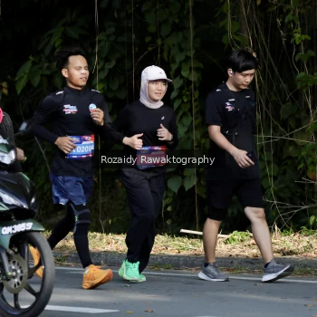 Runner Photo 4093343