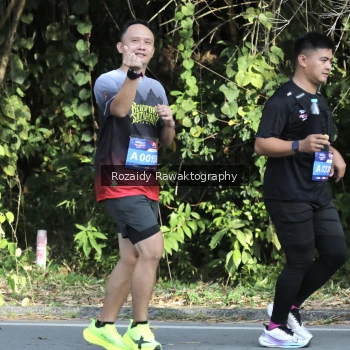 Runner Photo 4093373